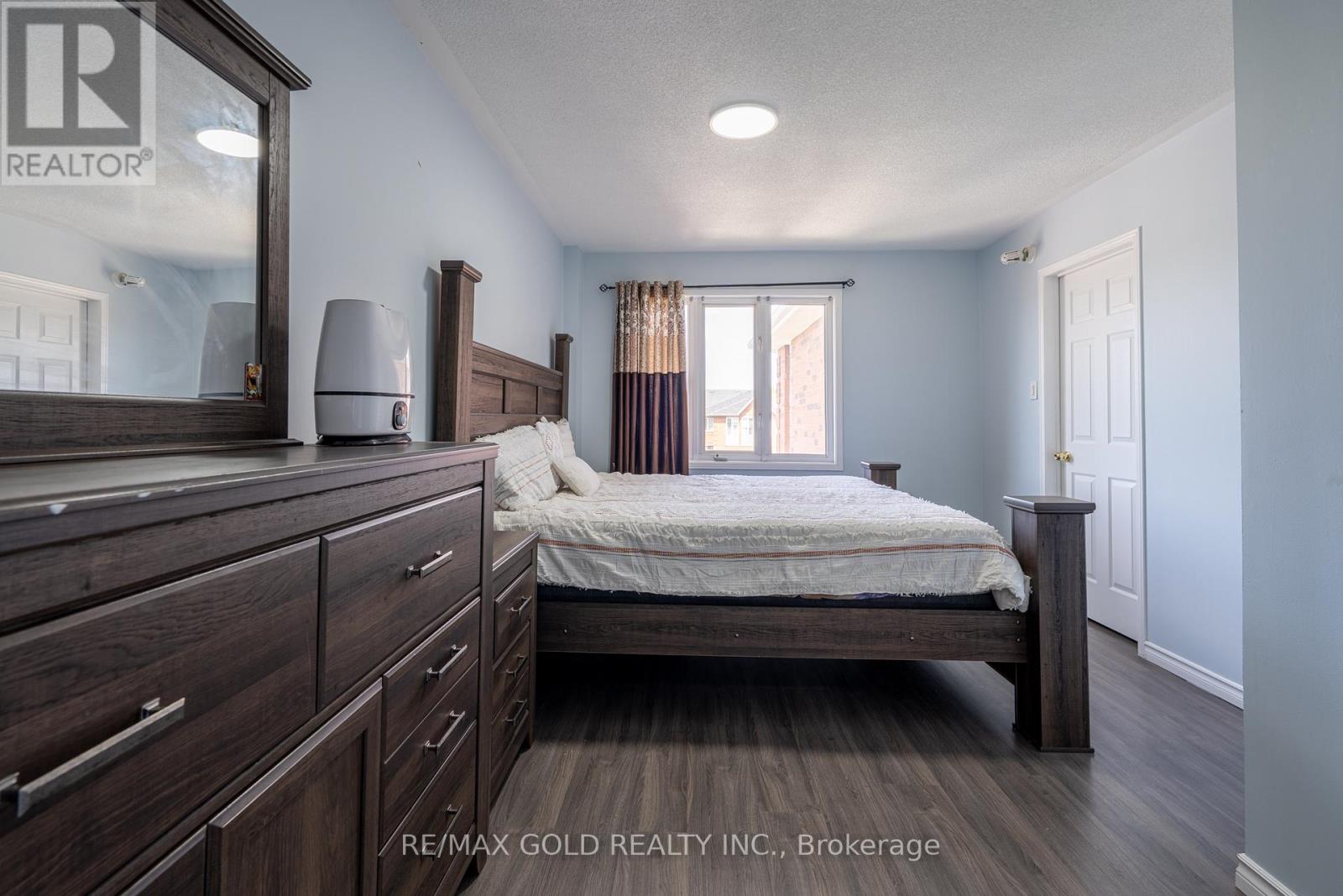 52 Brower Court, Brampton, Ontario  L6Z 4S6 - Photo 16 - W13175950