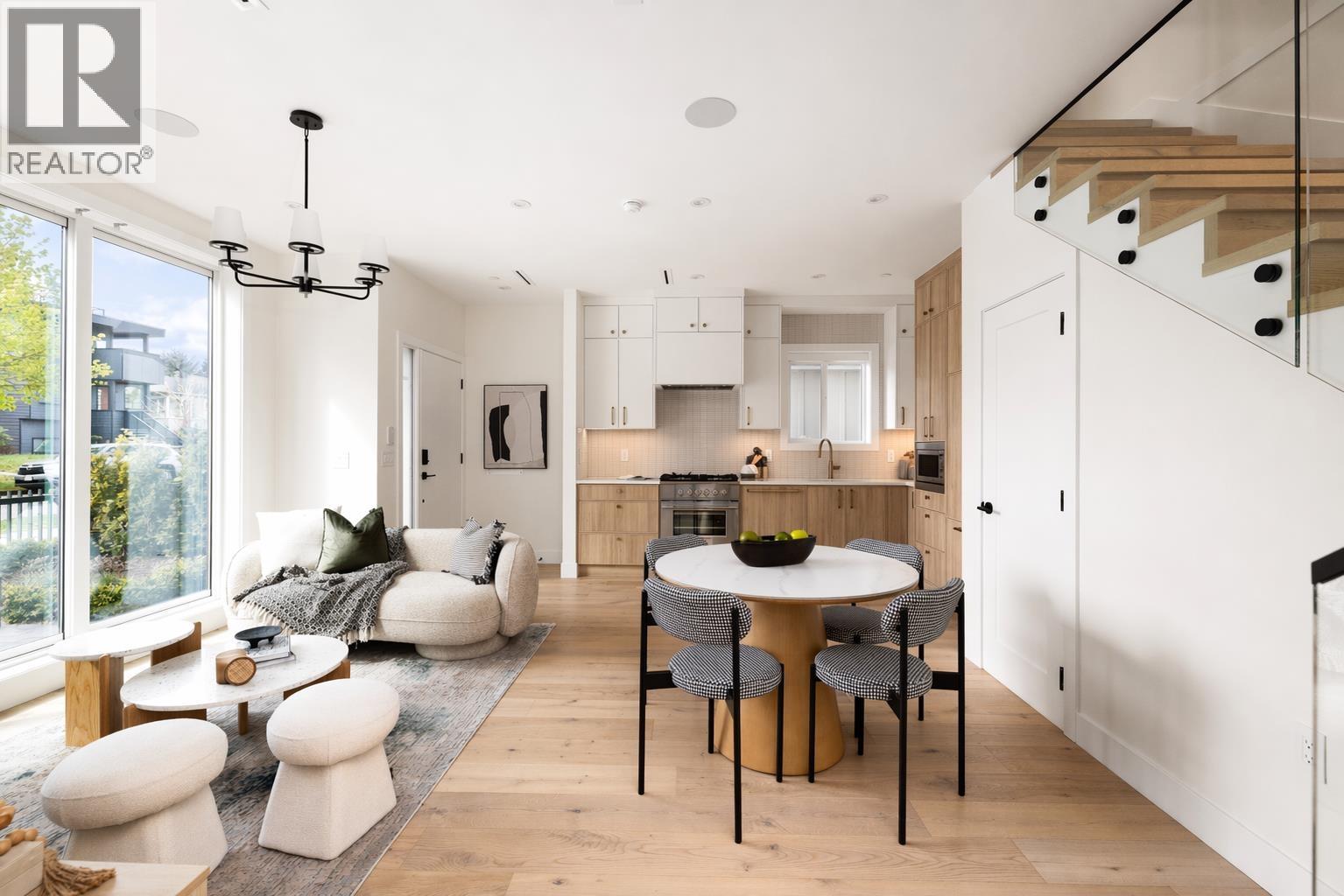 2 3141 E 19 Avenue, Vancouver, British Columbia  V5M 2T2 - Photo 4 - R3128967