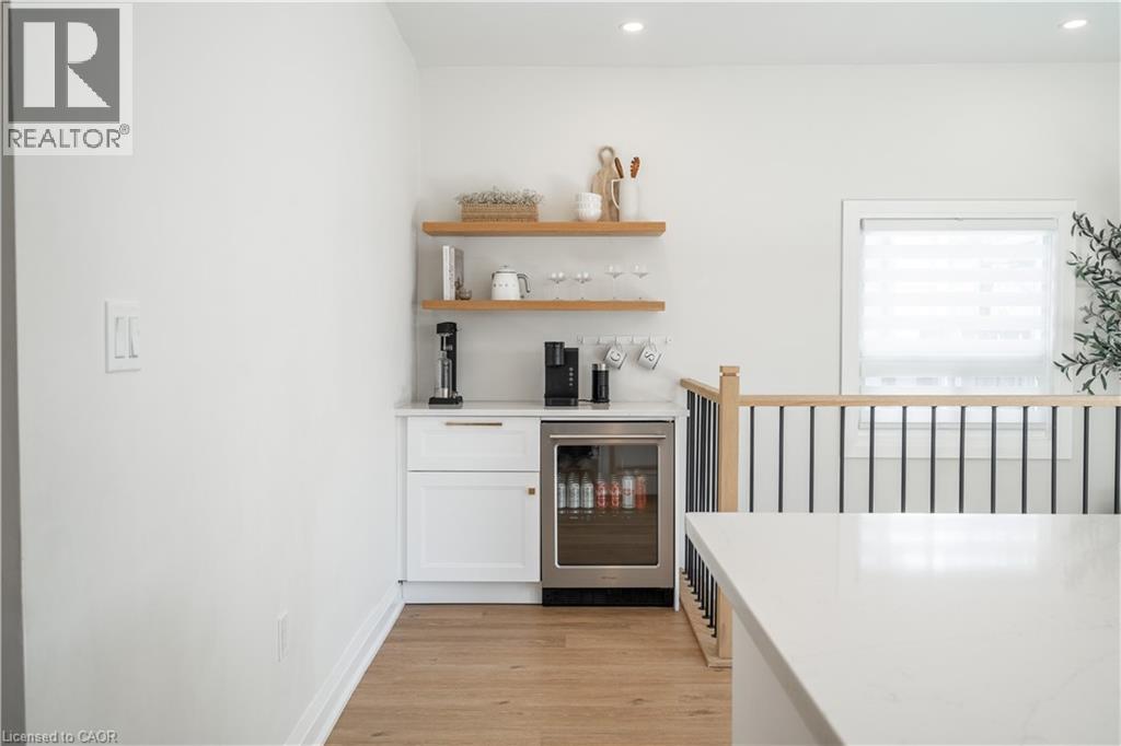 51 East 23rd Street, Hamilton, Ontario  L8V 2W5 - Photo 11 - 40831084