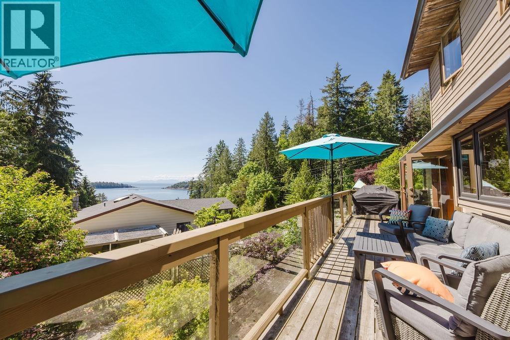 5454 Wakefield Road, Sechelt, British Columbia  V0N 3A8 - Photo 22 - R3128992
