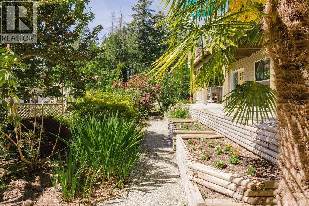 5454 Wakefield Road, Sechelt, British Columbia  V0N 3A8 - Photo 36 - R3128992