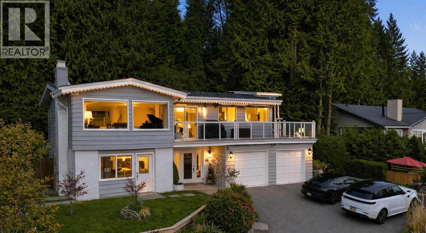 668 Alpine Court, North Vancouver, British Columbia  V7R 2L8 - Photo 3 - R3128924