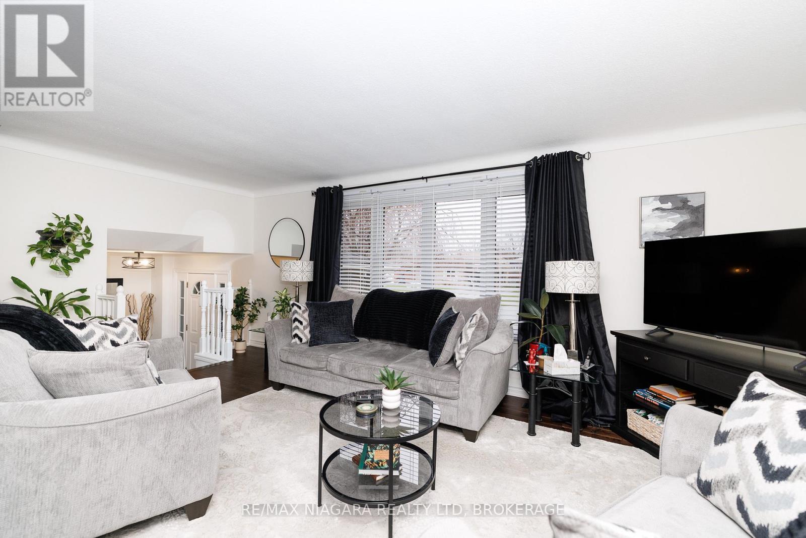 7013 Glengowan Crescent, Niagara Falls, Ontario  L2J 3R7 - Photo 5 - X13139092