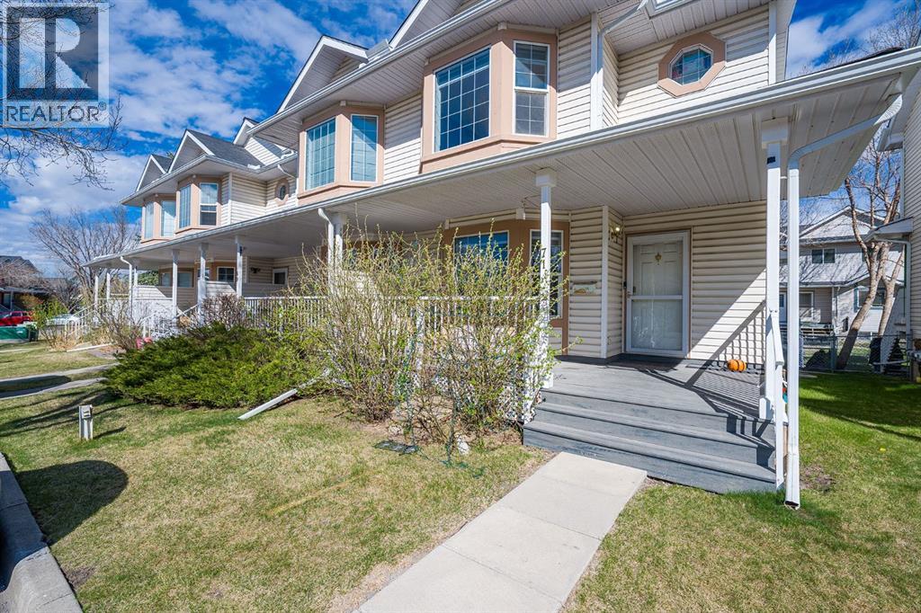 71 Martin Crossing Court Ne, Calgary, Alberta  T3J 3P3 - Photo 4 - A2311631