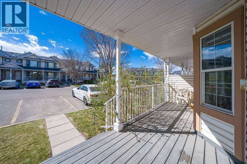 71 Martin Crossing Court Ne, Calgary, Alberta  T3J 3P3 - Photo 6 - A2311631