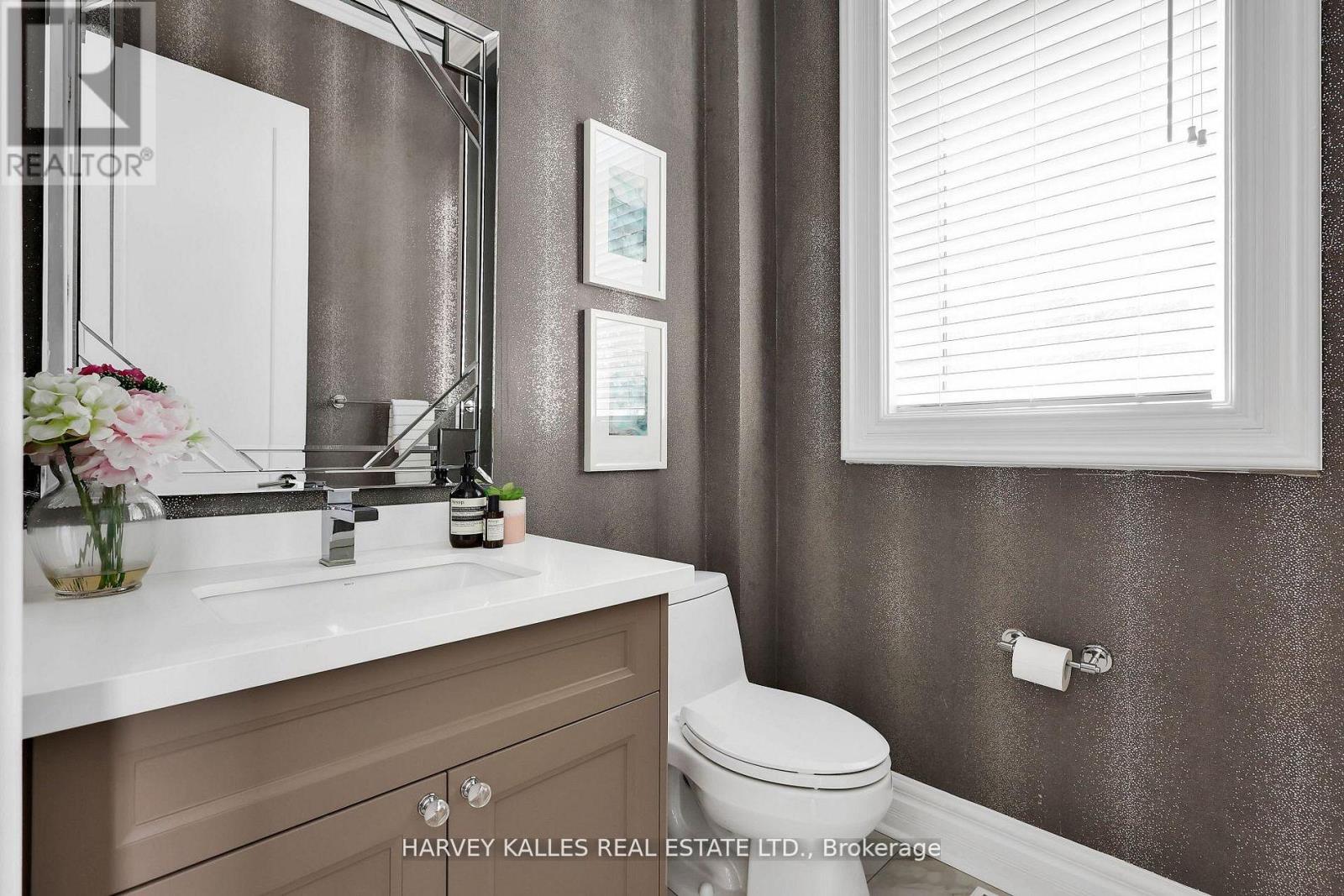 131 Bannockburn Avenue, Toronto, Ontario  M5M 2N2 - Photo 26 - C13206008