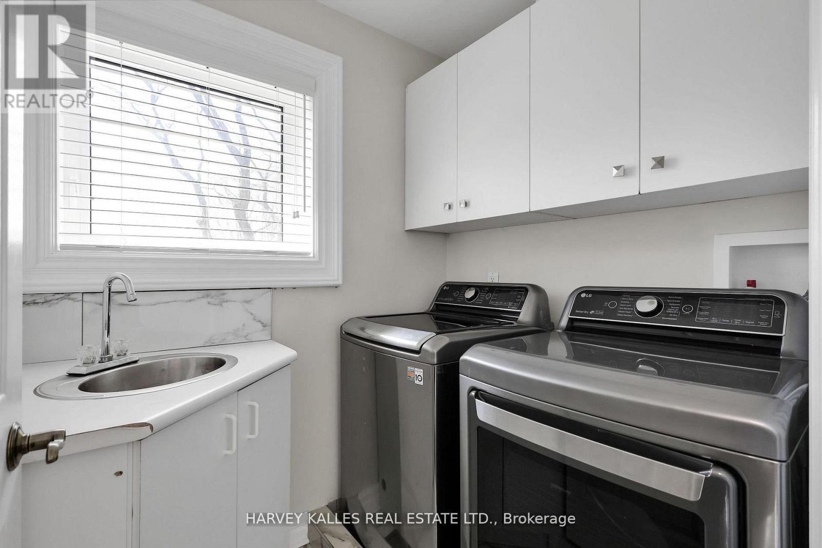 131 Bannockburn Avenue, Toronto, Ontario  M5M 2N2 - Photo 42 - C13206008