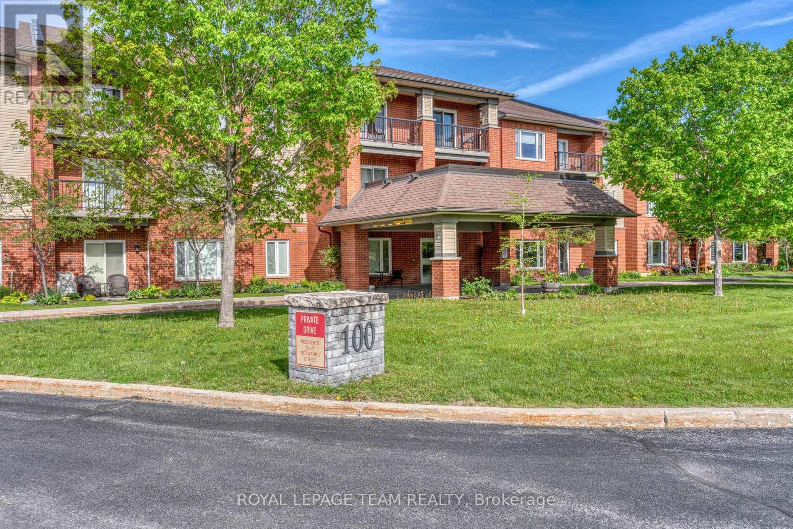 204 - 100 Jamieson Street, Mississippi Mills, Ontario  K0A 1A0 - Photo 2 - X13206028