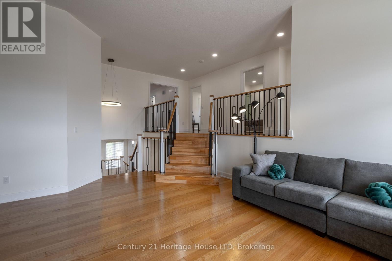 5 Juneberry Road, Thorold, Ontario  L2V 0B2 - Photo 12 - X13206036