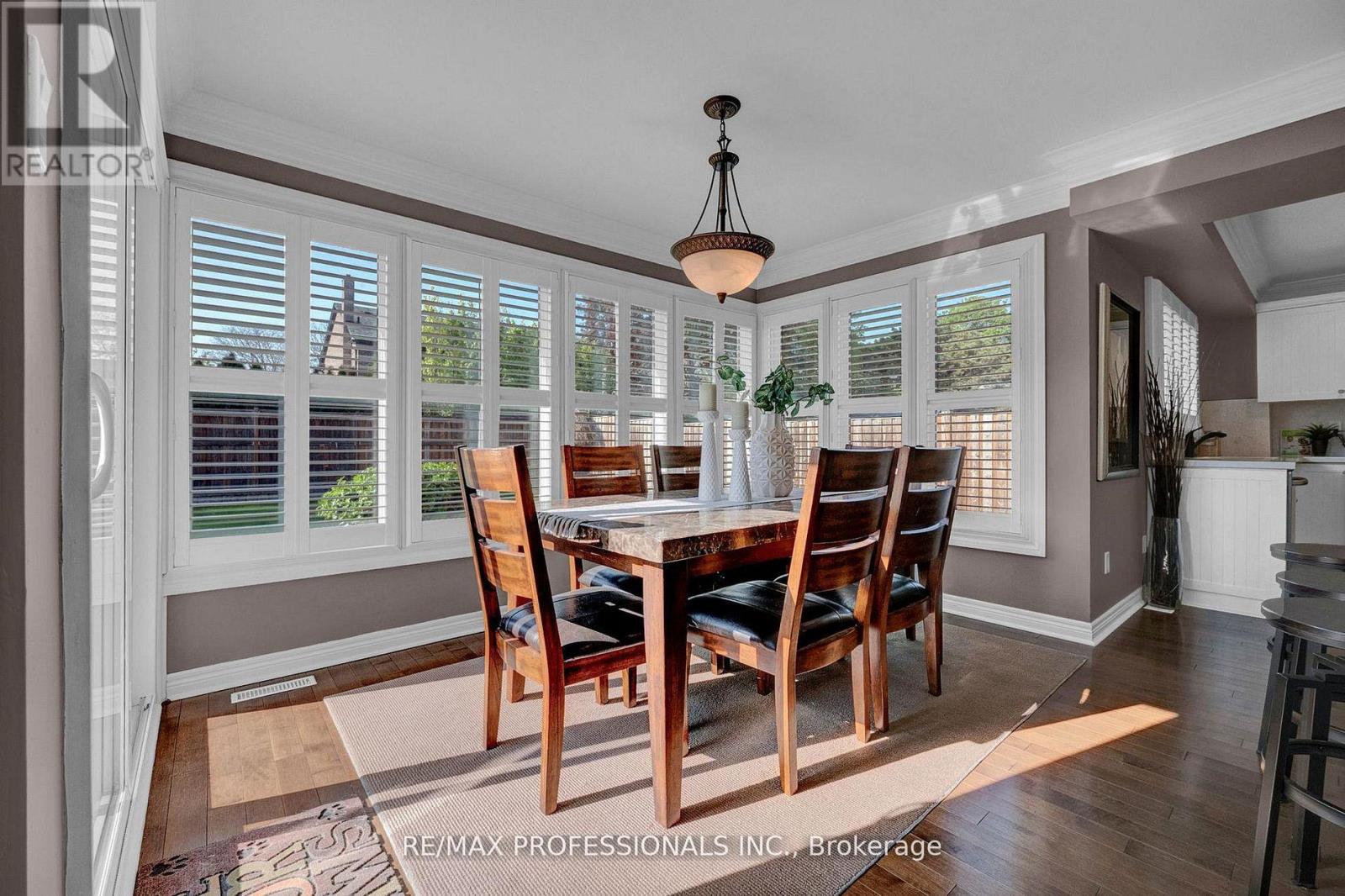 45 Resolute Crescent, Whitby, Ontario  L1P 1G9 - Photo 11 - E13206034