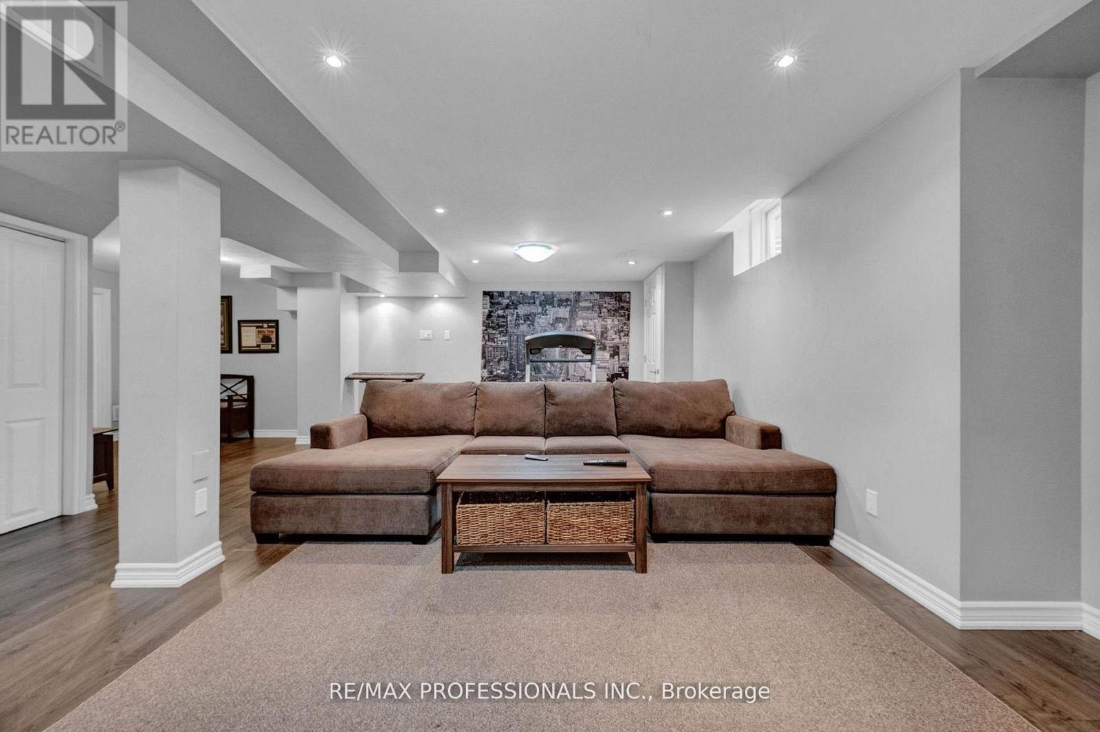 45 Resolute Crescent, Whitby, Ontario  L1P 1G9 - Photo 40 - E13206034