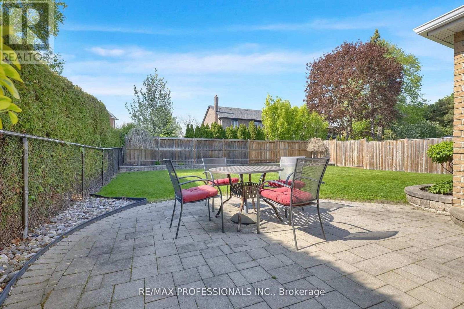 45 Resolute Crescent, Whitby, Ontario  L1P 1G9 - Photo 44 - E13206034