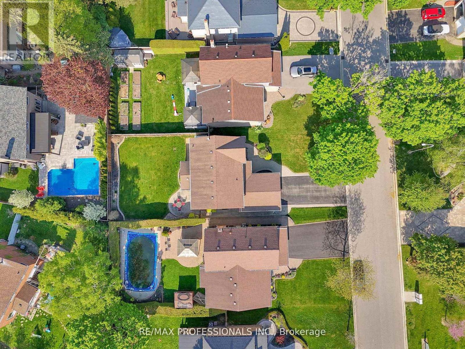 45 Resolute Crescent, Whitby, Ontario  L1P 1G9 - Photo 48 - E13206034