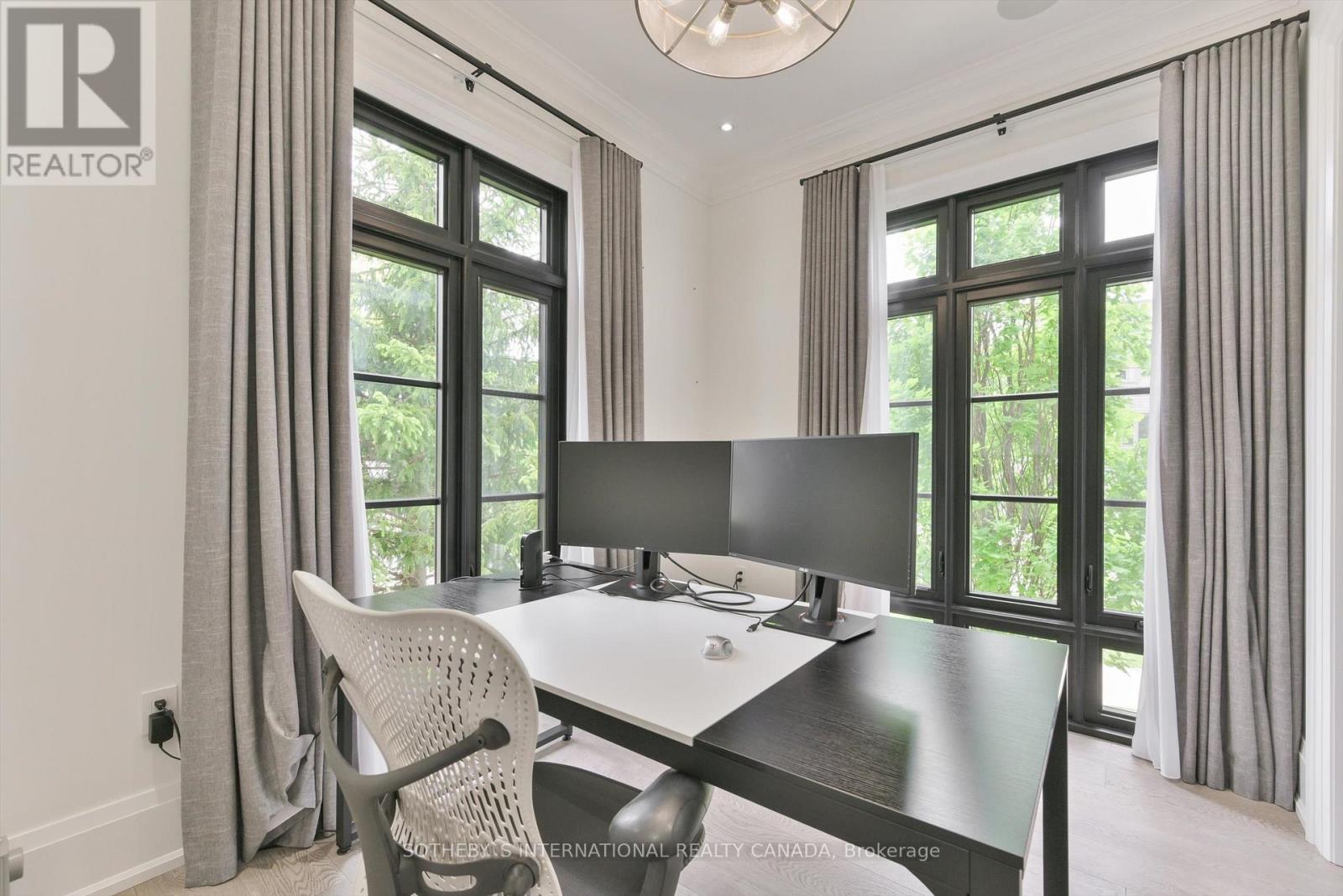 282 Upper Highland Crescent, Toronto, Ontario  M2P 1V5 - Photo 9 - C13204482