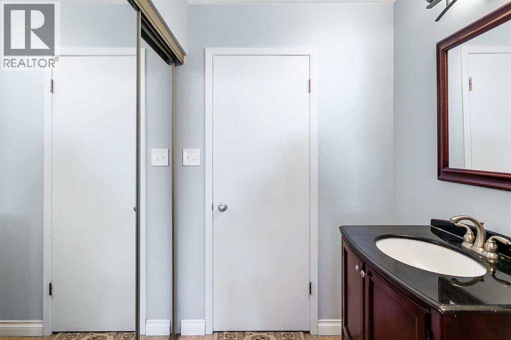 124 Oakchurch Place Sw, Calgary, Alberta  T2V 4B5 - Photo 24 - A2297293