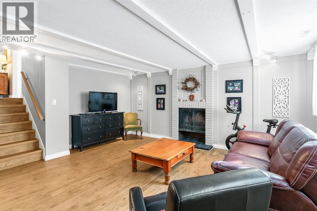 124 Oakchurch Place Sw, Calgary, Alberta  T2V 4B5 - Photo 35 - A2297293