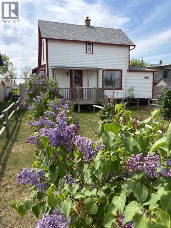 5129 48 Avenue, Ponoka, Alberta  T4J 1J2 - Photo 1 - A2315519