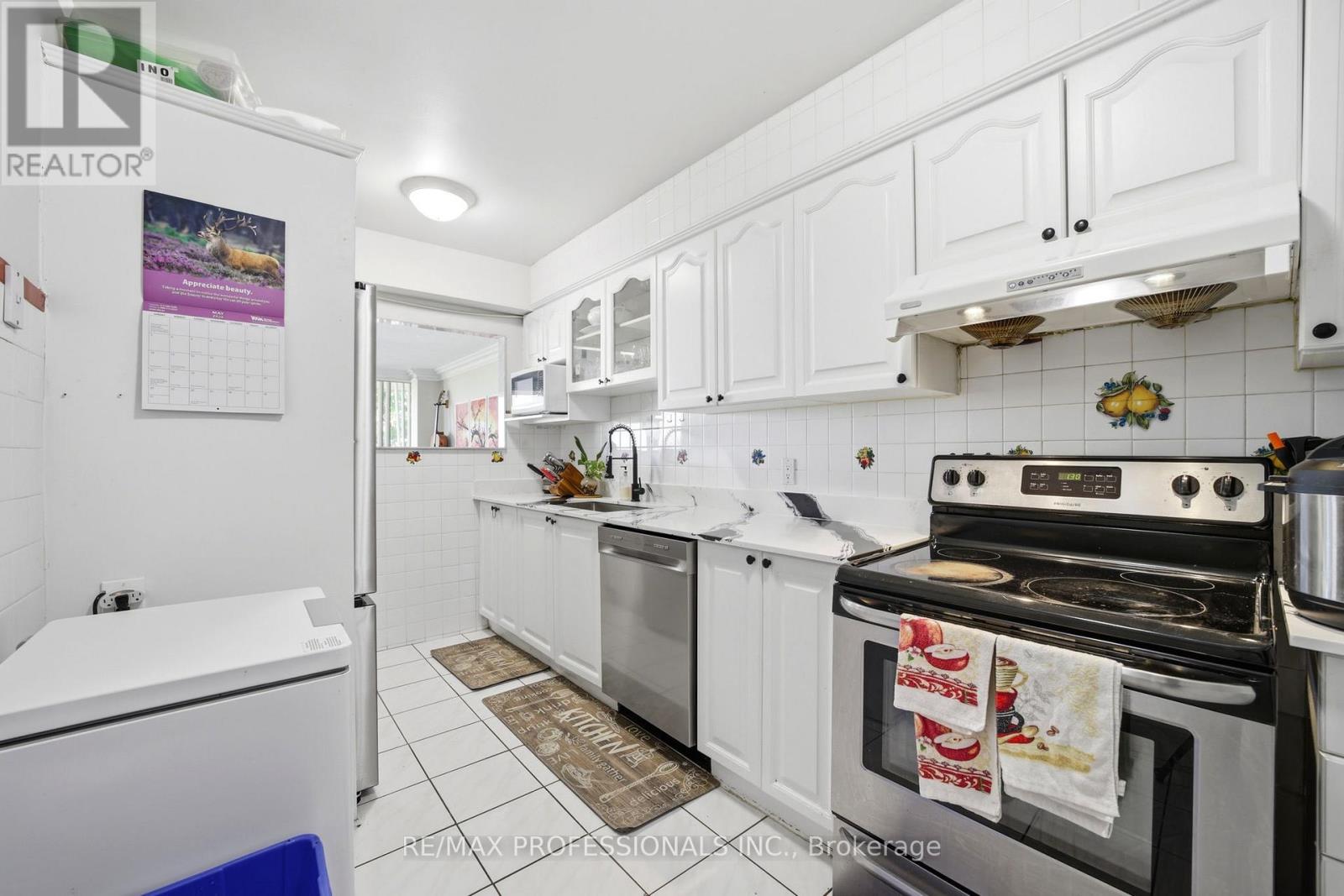 204 - 19 Four Winds Drive, Toronto, Ontario  M3J 2S9 - Photo 12 - W13206018