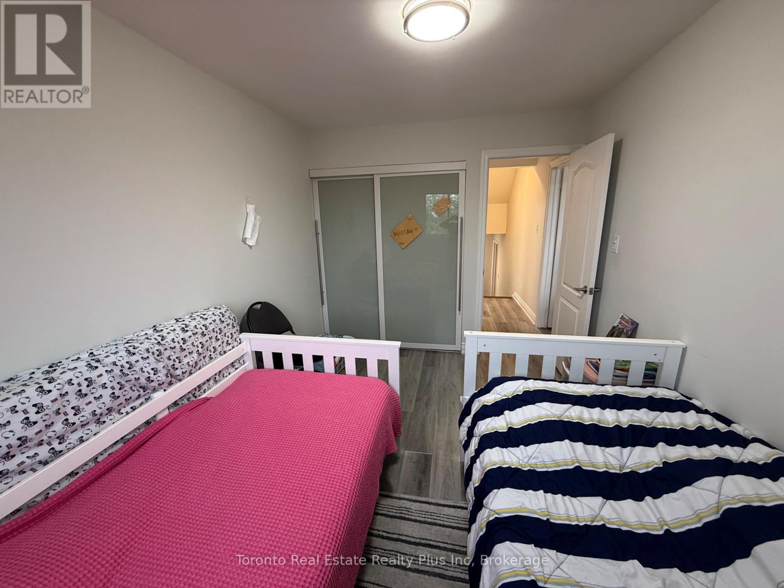 130 Ashurst Crescent, Brampton, Ontario  L6V 3N9 - Photo 4 - W13206024