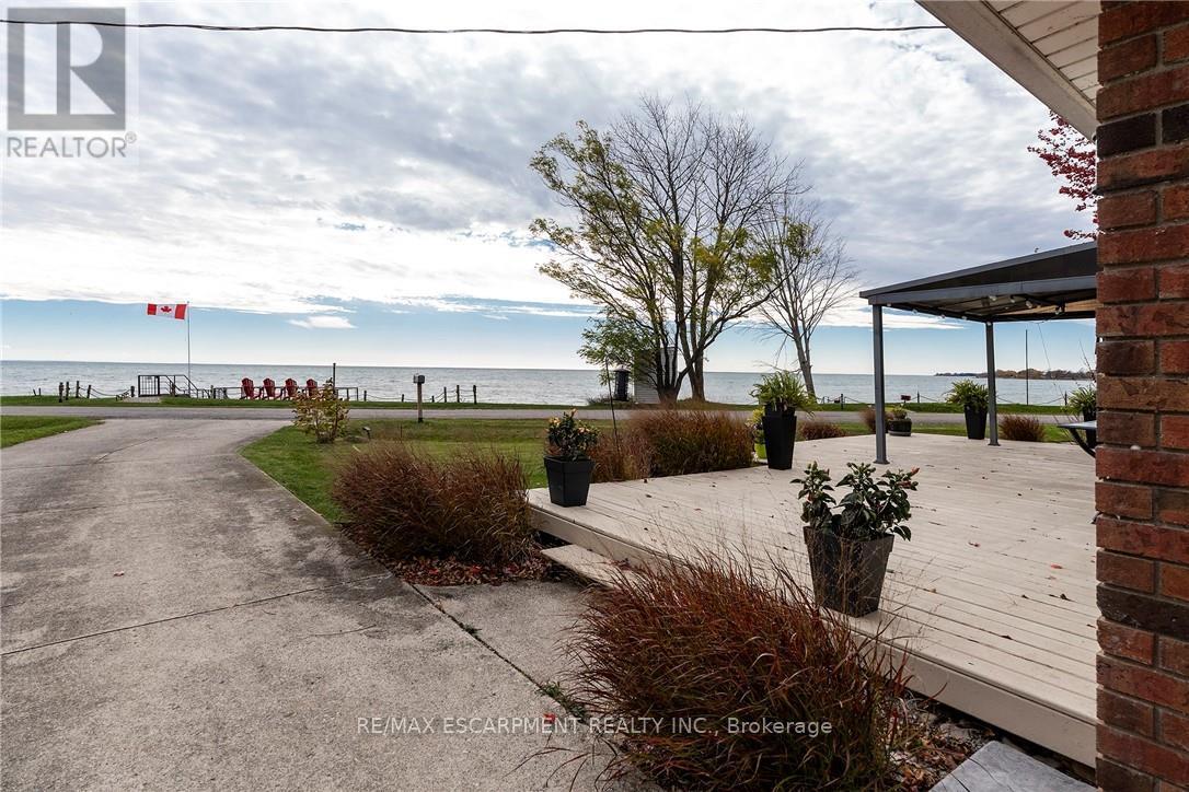 577 EDGEWATER PLACE, Haldimand, Ontario