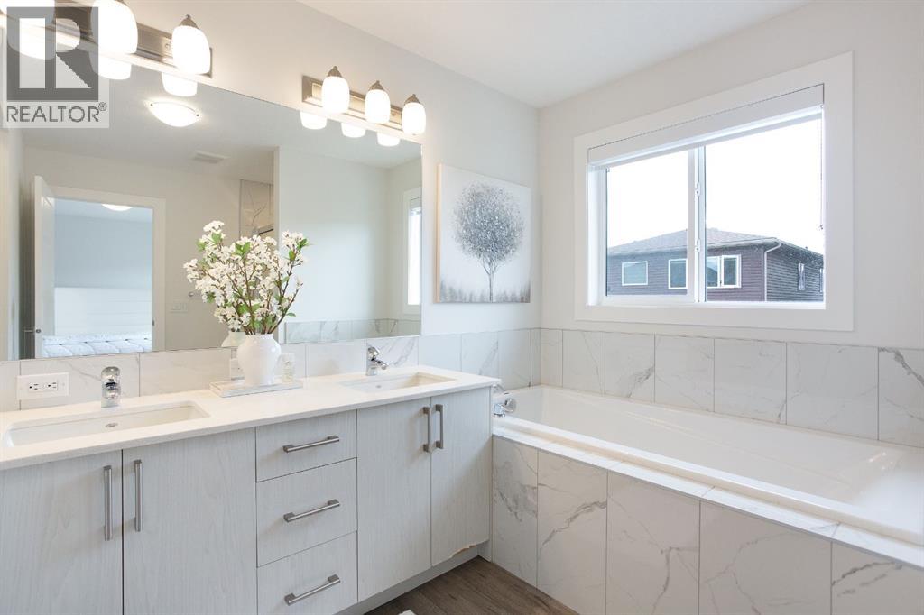 37 Savanna Heath Ne, Calgary, Alberta  T3J 2H5 - Photo 24 - A2315112
