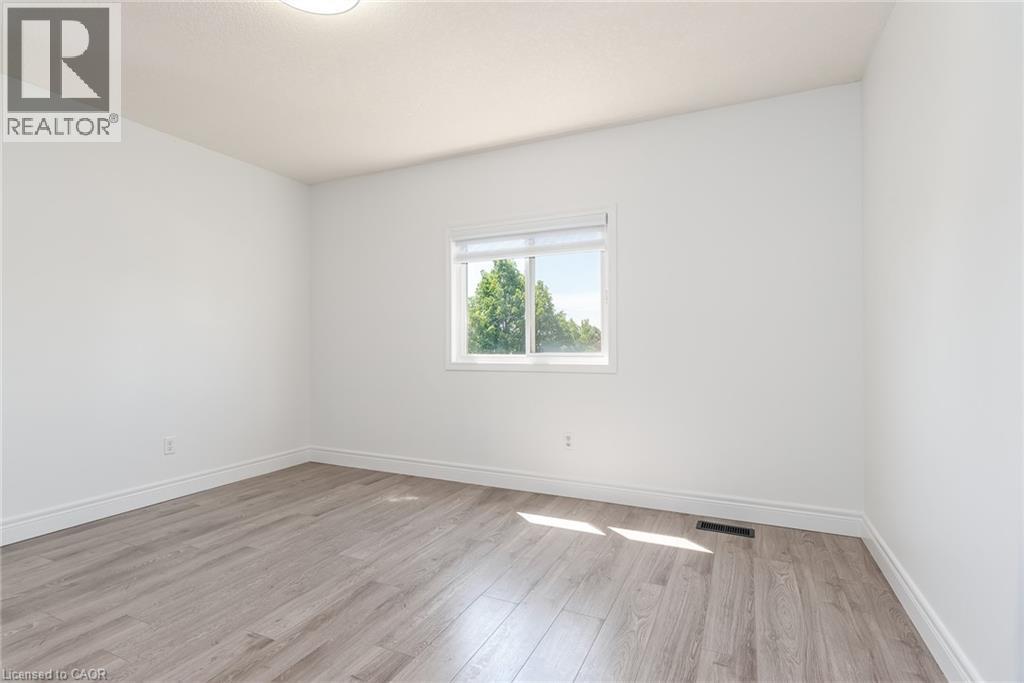 357 Parkvale Drive, Kitchener, Ontario  N2R 1Y6 - Photo 40 - 40833445