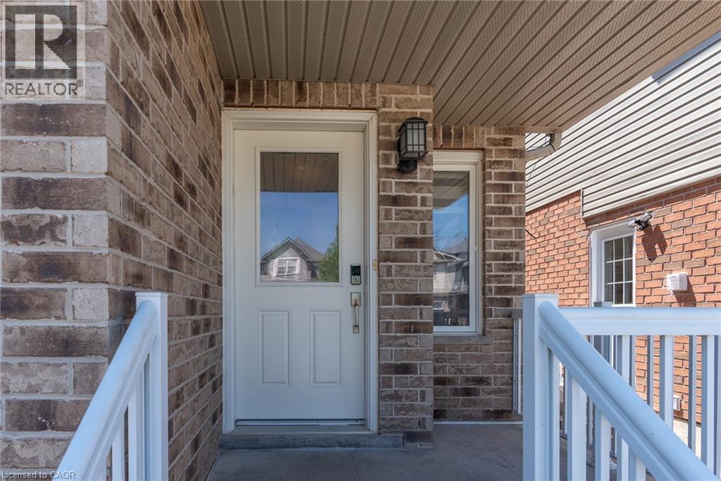 357 Parkvale Drive, Kitchener, Ontario  N2R 1Y6 - Photo 5 - 40833445