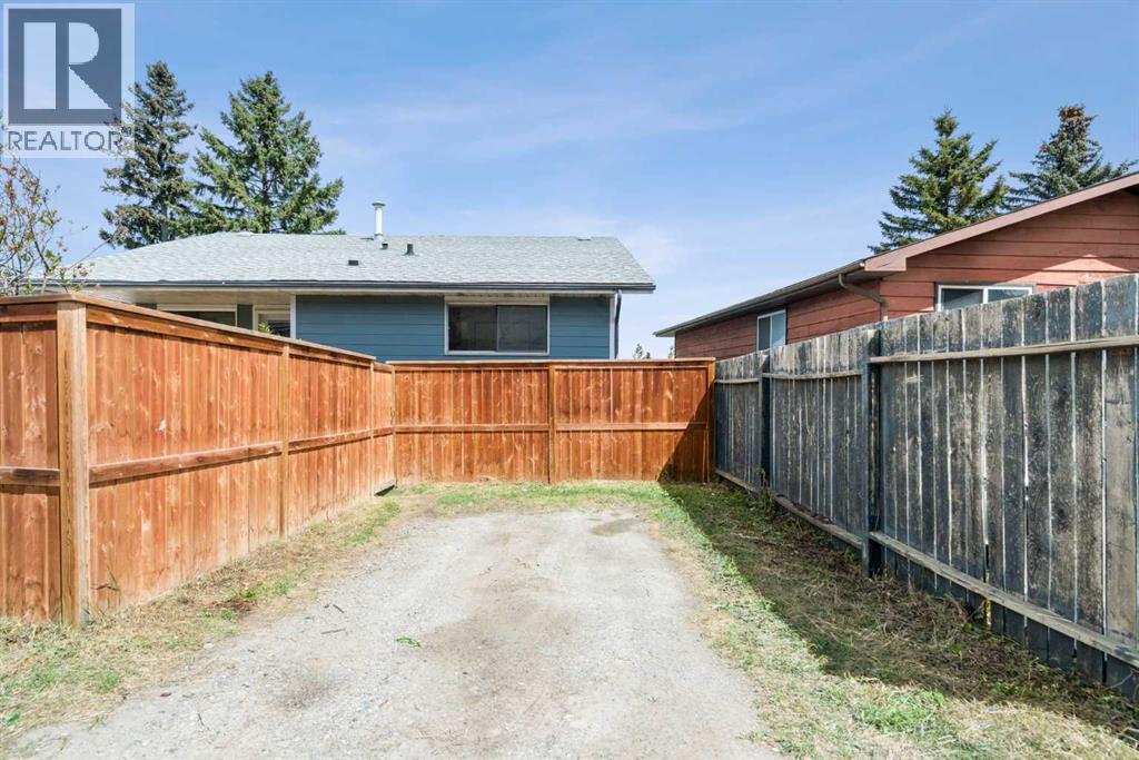 124 Bergen Crescent Nw, Calgary, Alberta  T3K 1J8 - Photo 49 - A2313891