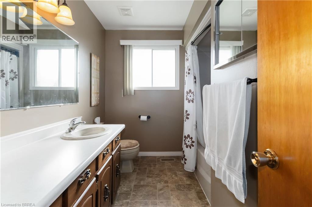 725 Hwy 54, Brantford, Ontario  N3S 0G2 - Photo 4 - 40833278