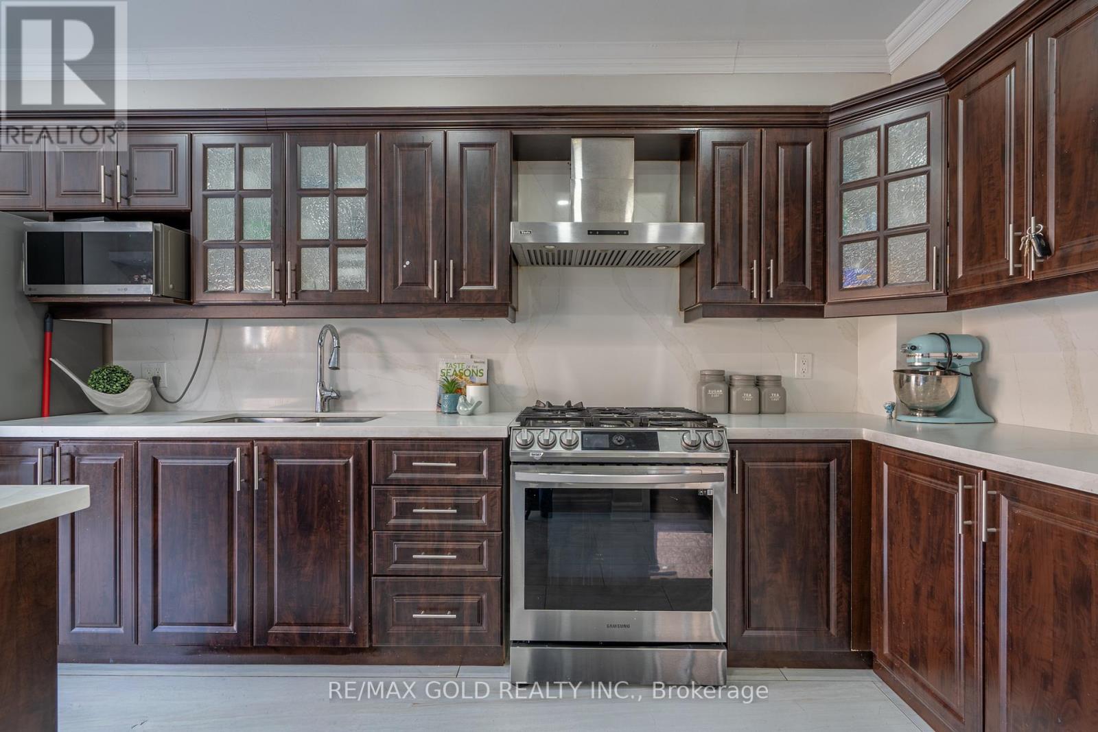 56 Horned Owl Drive, Brampton, Ontario  L6R 1C5 - Photo 12 - W13195656