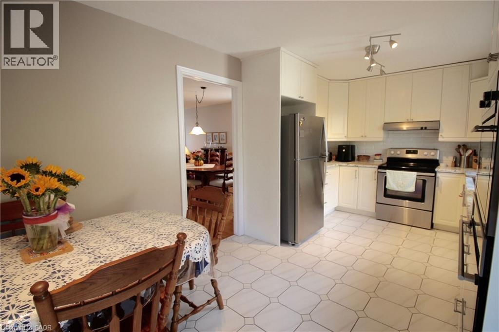 153 Meadowbrook Drive, Ancaster, Ontario  L9G 4S9 - Photo 8 - 40834280