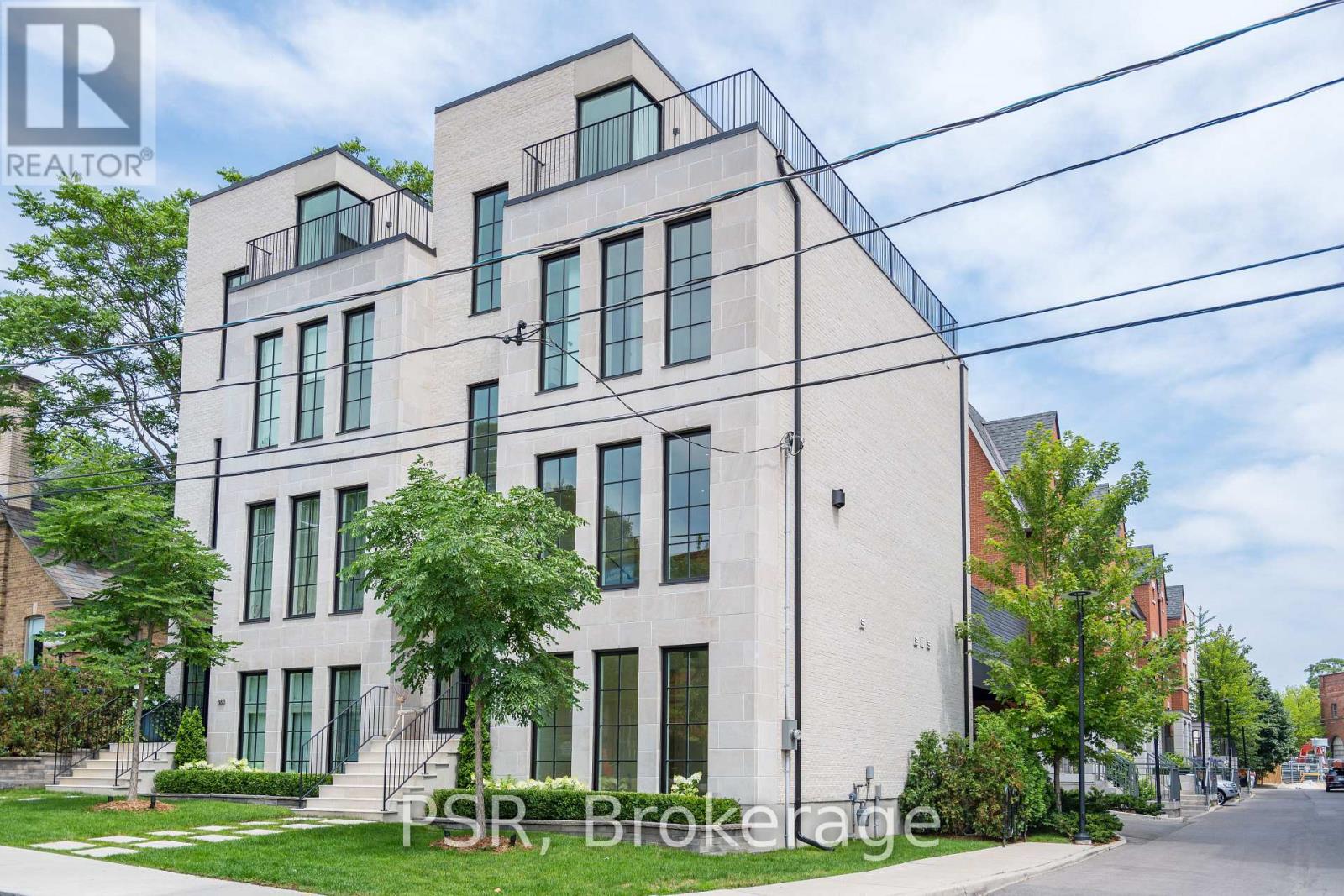 381 MADISON AVENUE, Toronto, Ontario