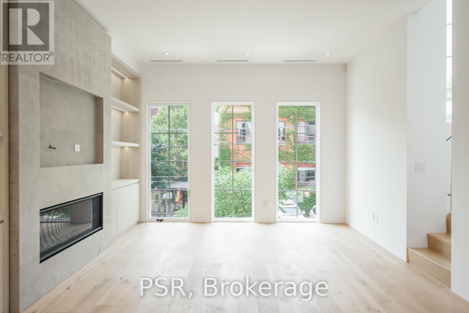 381 Madison Avenue, Toronto, Ontario  M4V 2W7 - Photo 2 - C13206116