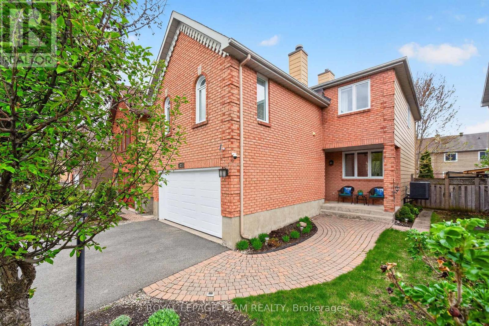 27 INWOOD DRIVE, Ottawa, Ontario
