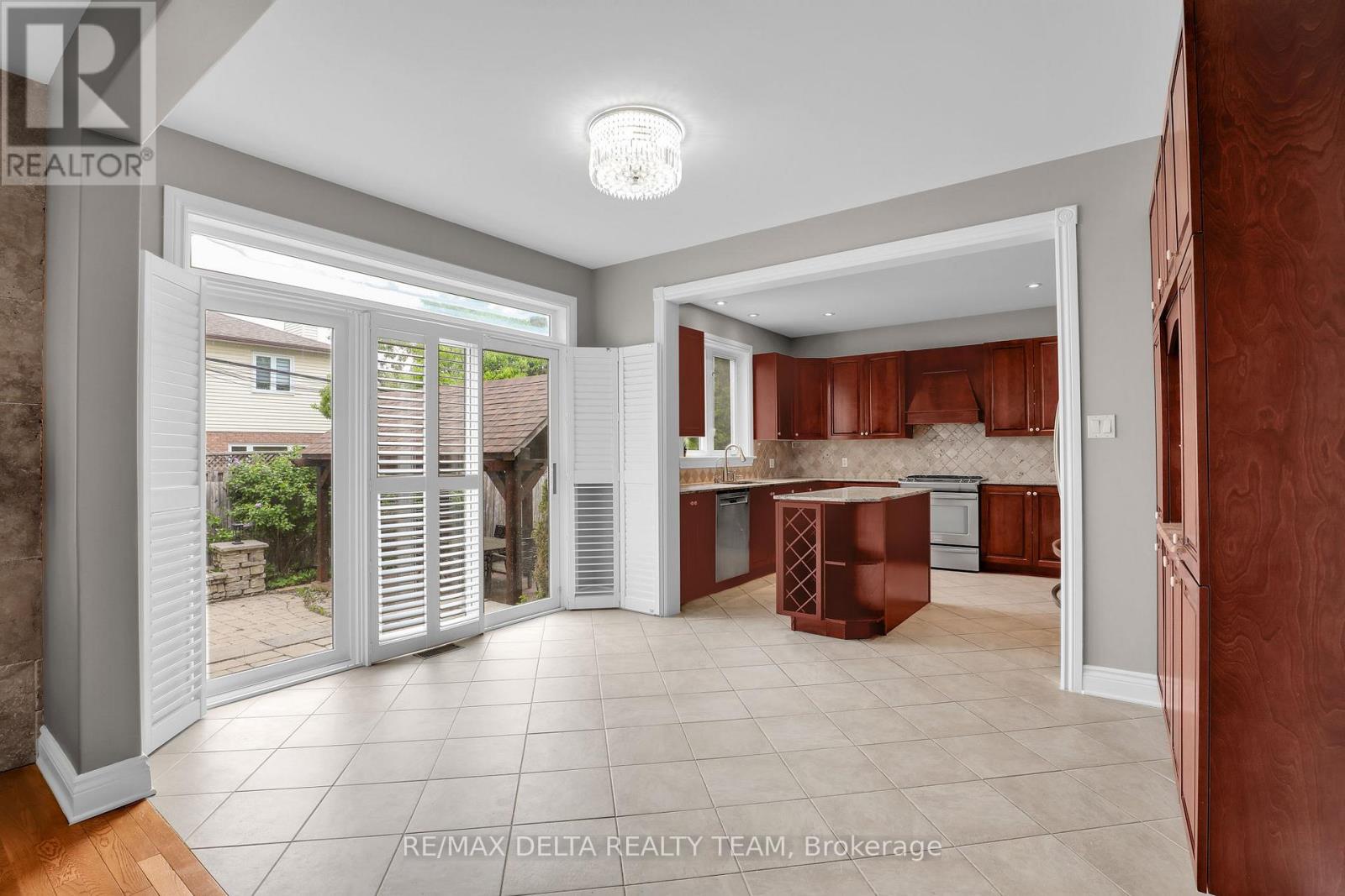 1811 Kingsdale Avenue, Ottawa, Ontario  K1T 1H7 - Photo 13 - X13206044