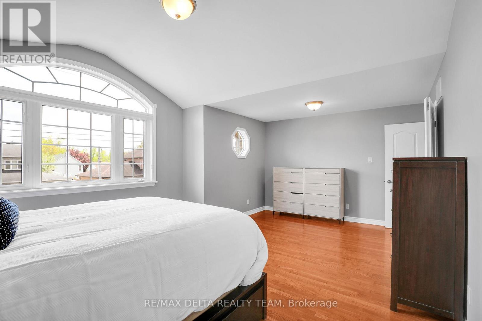 1811 Kingsdale Avenue, Ottawa, Ontario  K1T 1H7 - Photo 32 - X13206044