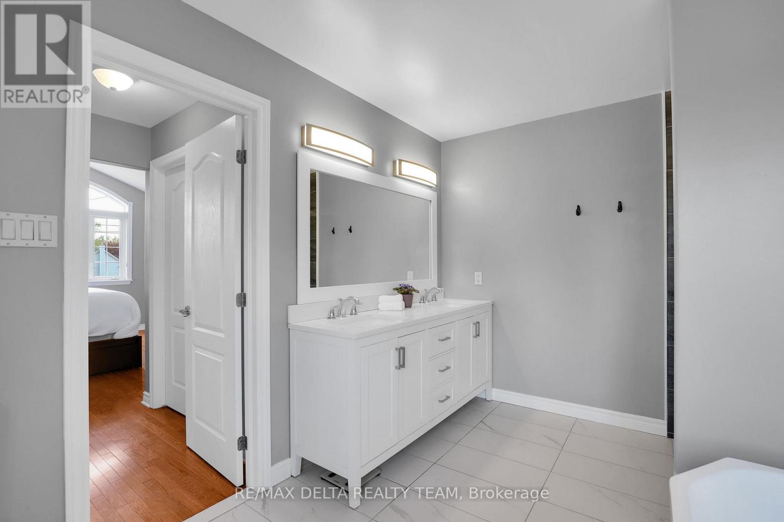 1811 Kingsdale Avenue, Ottawa, Ontario  K1T 1H7 - Photo 34 - X13206044