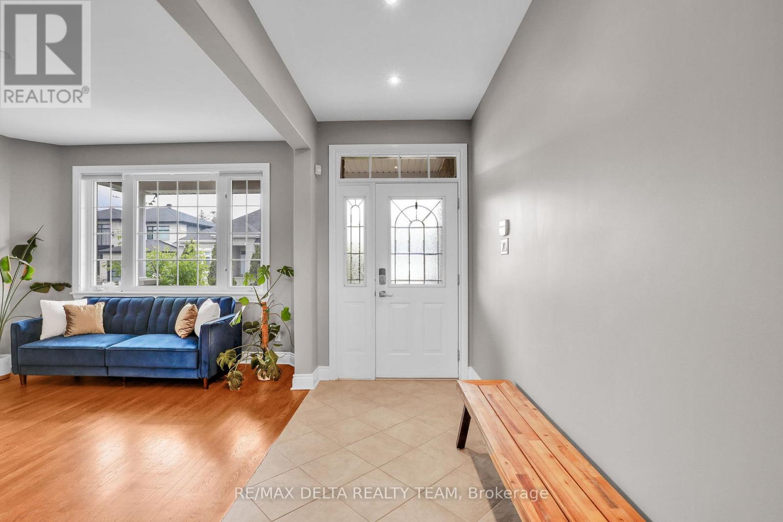 1811 Kingsdale Avenue, Ottawa, Ontario  K1T 1H7 - Photo 5 - X13206044