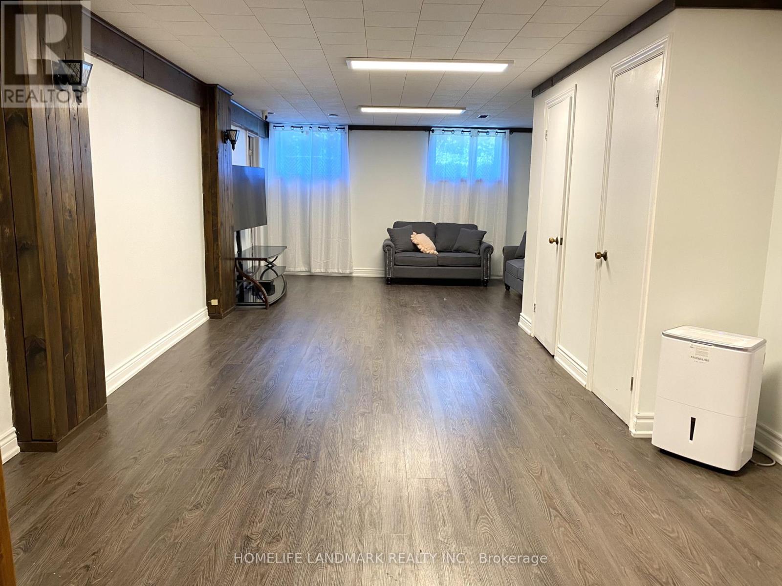 59 Elizabeth Crescent S, Whitby, Ontario  L1N 3R8 - Photo 10 - E13206104