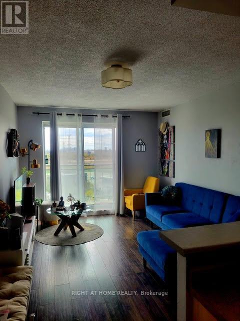 1121 - 39 Oneida Crescent, Richmond Hill, Ontario  L4B 4T9 - Photo 7 - N13206112