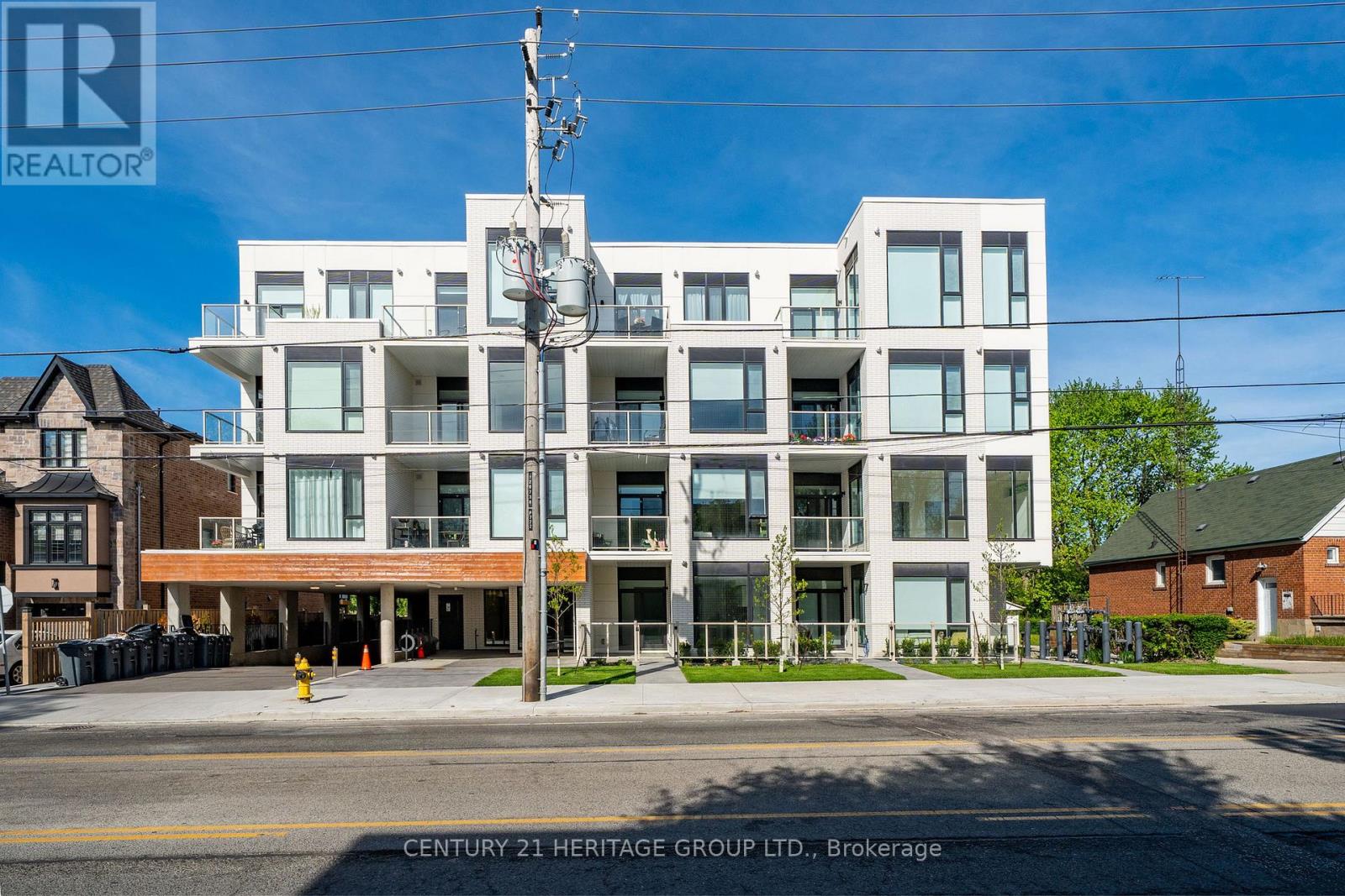 102 - 722 Marlee Avenue, Toronto, Ontario  M6B 3J7 - Photo 2 - W13206068