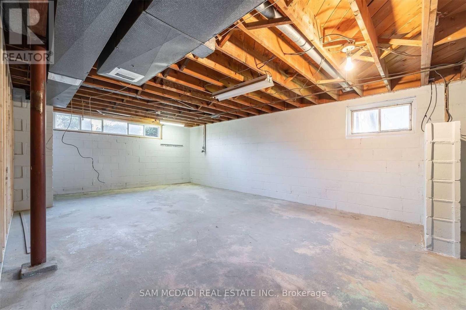 5318 Mericourt Road, Burlington, Ontario  L7L 3R4 - Photo 25 - W13206070