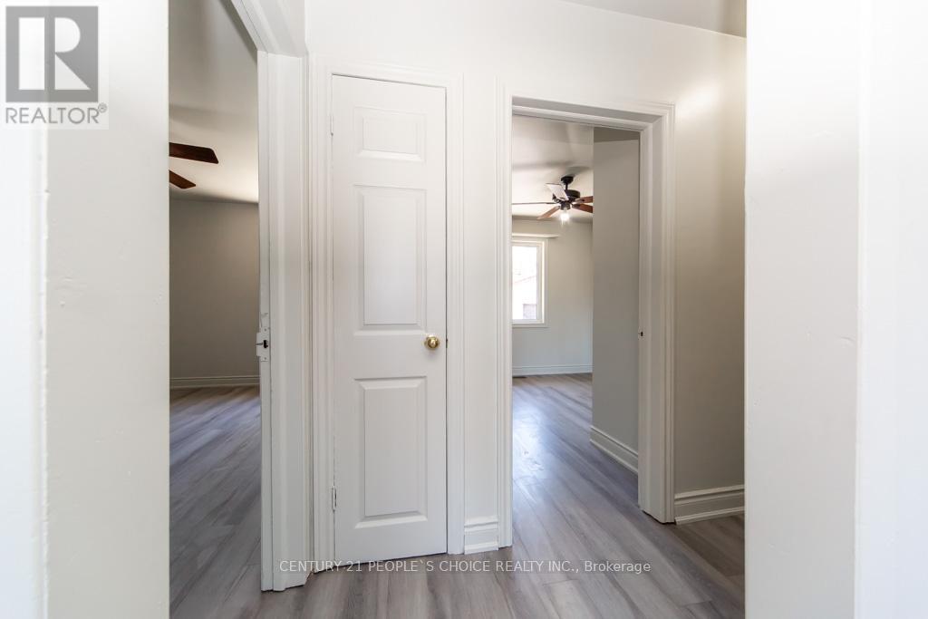 115 Mcmurchy Avenue S, Brampton, Ontario  L6Y 1Z1 - Photo 17 - W13206102