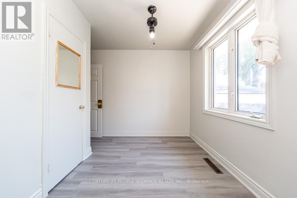 115 Mcmurchy Avenue S, Brampton, Ontario  L6Y 1Z1 - Photo 27 - W13206102