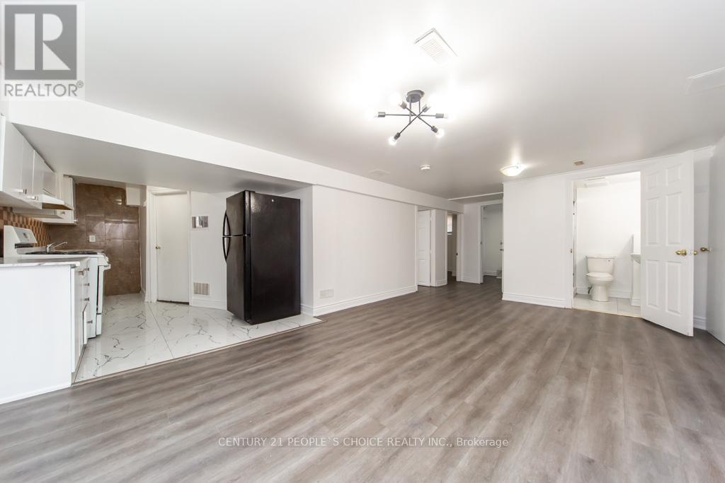 115 Mcmurchy Avenue S, Brampton, Ontario  L6Y 1Z1 - Photo 33 - W13206102