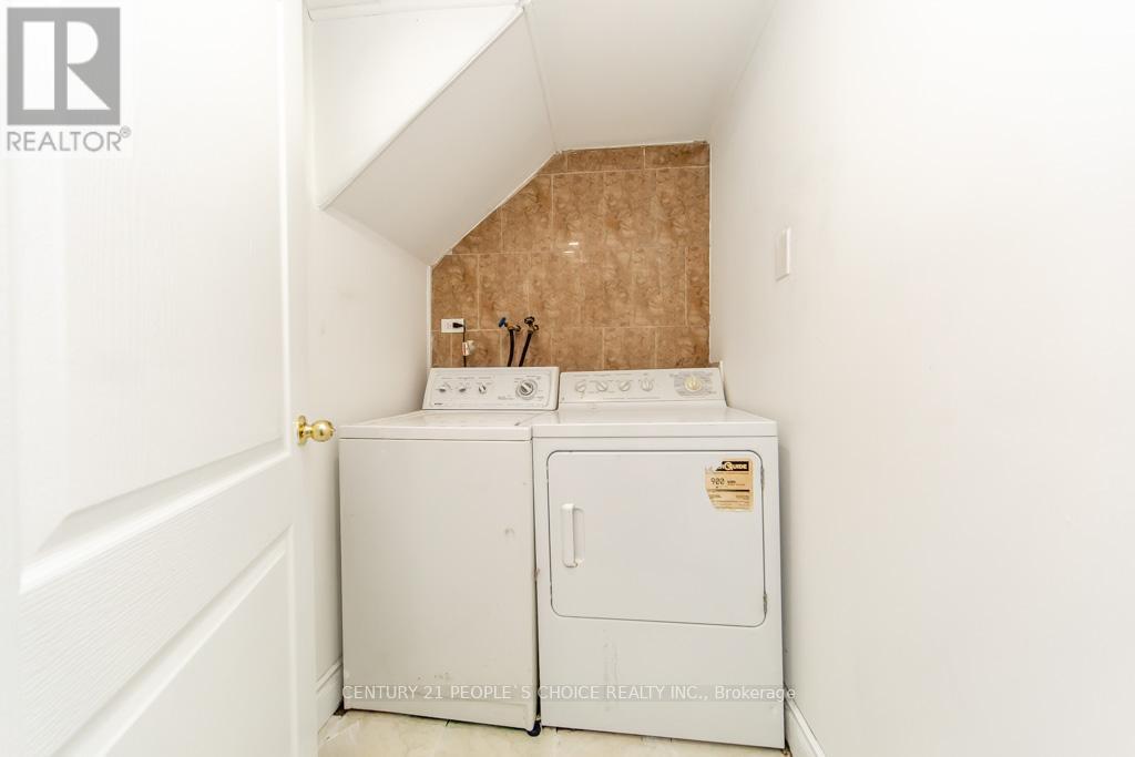 115 Mcmurchy Avenue S, Brampton, Ontario  L6Y 1Z1 - Photo 43 - W13206102