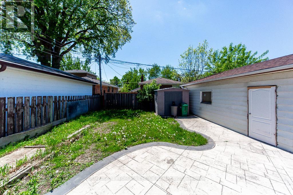 115 Mcmurchy Avenue S, Brampton, Ontario  L6Y 1Z1 - Photo 47 - W13206102