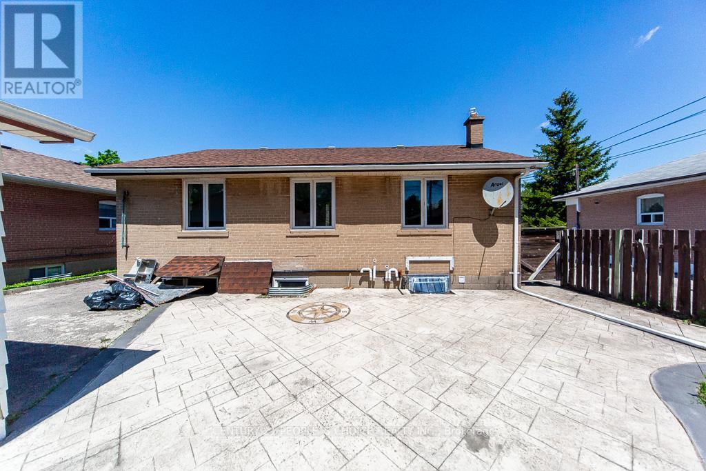 115 Mcmurchy Avenue S, Brampton, Ontario  L6Y 1Z1 - Photo 49 - W13206102