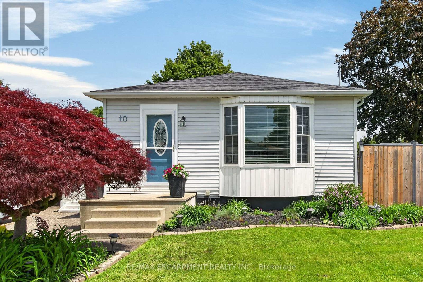 10 FREDERICK STREET, St. Catharines, Ontario