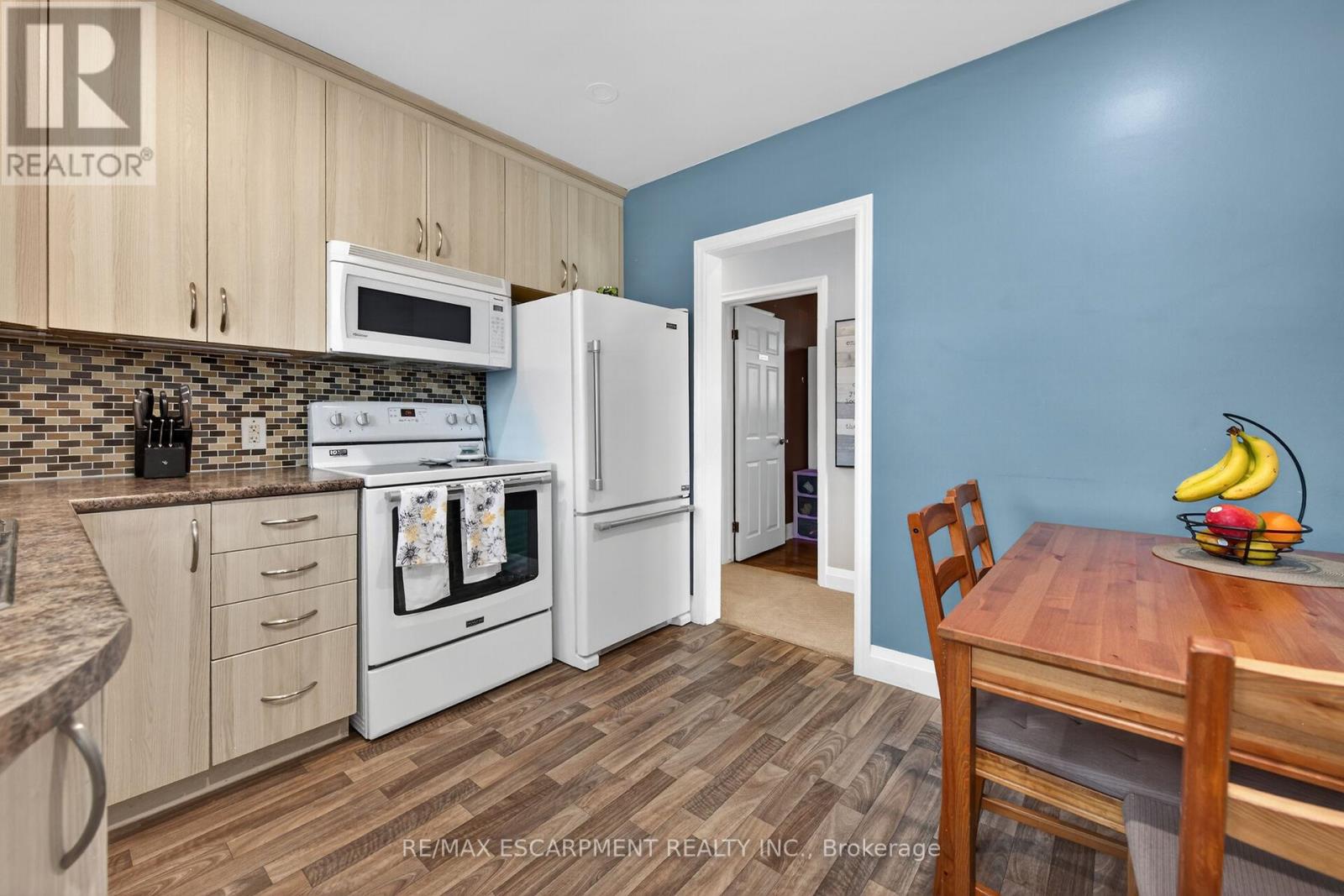 10 Frederick Street, St. Catharines, Ontario  L2S 2S2 - Photo 17 - X13206072